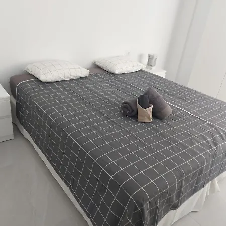Surfers Apartment