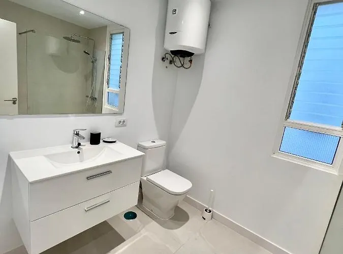 Surfers Apartment